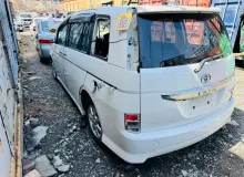 Бампер TOYOTA ISIS 2011 5215944320A1 ZGM15W 2ZRFAE, задний