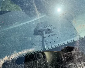 Лобовое стекло NISSAN