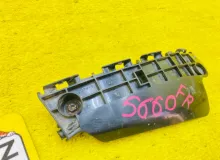 Крепление бампера TOYOTA LAND CRUISER 2008 5211560141 VDJ200L 1VDFTV, переднее правое
