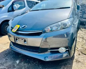 Бампер Toyota