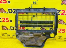 Пластиковая крышка на двс TOYOTA LAND CRUISER 2008 1260151010 VDJ200L 1VDFTV, передняя