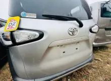 Дверь 5я TOYOTA SIENTA 2015 6700552E50 NCP175G 1NZFE, задняя