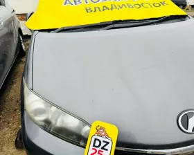 Капот Toyota