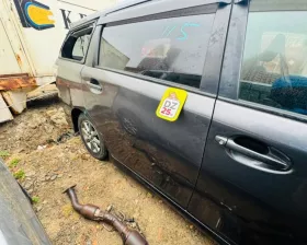 Дверь боковая Toyota
