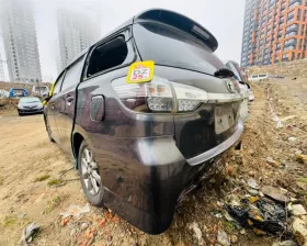 Бампер Toyota
