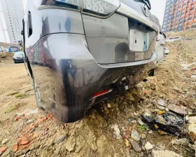 Бампер Toyota