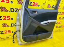 Дверь боковая TOYOTA ISIS 2012 6700144071 ZGM15W 2ZRFAE, передняя правая
