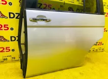 Дверь боковая TOYOTA ISIS 2012 6700444073 ZGM15W 2ZRFAE, задняя левая