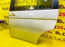 Дверь боковая TOYOTA ISIS 2012 6700444073 ZGM15W 2ZRFAE, задняя левая