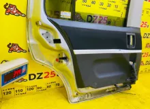 Дверь боковая TOYOTA ISIS 2012 6700444073 ZGM15W 2ZRFAE, задняя левая