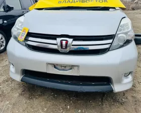 Решетка радиатора Toyota