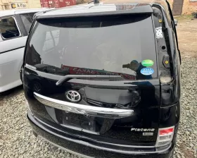 Бампер Toyota