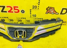 Решетка радиатора HONDA FIT SHUTTLE 2013/Цвет NH700M 71120TF7003 GG8 L15A, передняя