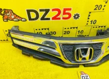 Решетка радиатора HONDA FIT SHUTTLE 2013/Цвет NH700M 71120TF7003 GG8 L15A, передняя