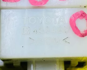Кнопка включения подогрева сидений Toyota