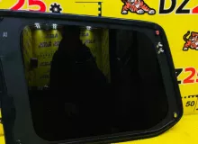 Стекло собачника TOYOTA LAND CRUISER 2008 6271060B00 VDJ200L 1VDFTV, заднее правое