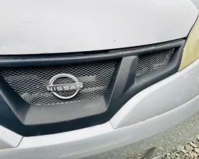 Решетка радиатора Nissan