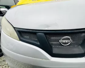 Решетка радиатора Nissan