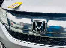 Решетка радиатора HONDA STEP WAGON SPADA 2015 71121TAAN00 RP3 L15B, передняя