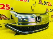 Решетка радиатора HONDA STEP WAGON SPADA 2015 71121TAAN00 RP3 L15B, передняя