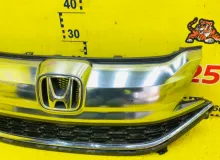 Решетка радиатора HONDA STEP WAGON SPADA 2015 71121TAAN00 RP3 L15B, передняя