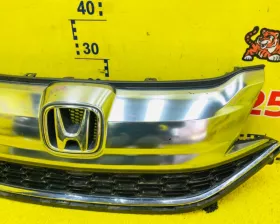 Решетка радиатора Honda