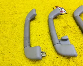 Ручка в салоне Toyota