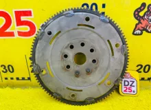 Маховик SUZUKI ESCUDO 1998 2262077EB0 TD52W J20A, передний