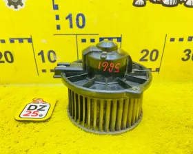 Мотор печки Mitsubishi