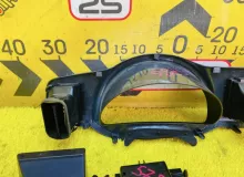 Консоль магнитофона TOYOTA WISH 2007/Цвет 1F7 5542068060 ZNE10G 1ZZFE, передний