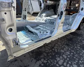 Порог кузова Toyota