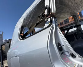 Крыло заднее Toyota