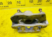 Суппорт MITSUBISHI PAJERO 1992/Цвет B42H84 MB699359 V24 4D56, передний правый