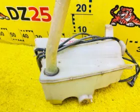Бачок стеклоомывателя Toyota