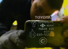 Стекло собачника TOYOTA LAND CRUISER/LAND CRUISER CYGNUS/LX470 1999/Цвет 057 6272060661A0 UZJ100W 2UZFE, заднее левое