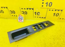 Блок управления стеклоподъемниками TOYOTA VITZ 2012 7423152630C0 NSP135 1NRFE, передний