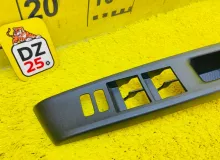 Блок управления стеклоподъемниками TOYOTA VITZ 2012 7423152630C0 NSP135 1NRFE, передний