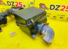 Корпус воздушного фильтра TOYOTA LAND CRUISER/LAND CRUISER CYGNUS/LX470 1999/Цвет 057 1770050170 UZJ100W 2UZFE, передний