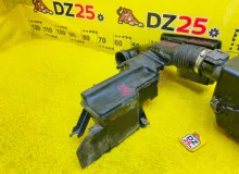 Корпус воздушного фильтра TOYOTA LAND CRUISER/LAND CRUISER CYGNUS/LX470 1999/Цвет 057 1770050170 UZJ100W 2UZFE, передний