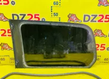 Стекло собачника TOYOTA LAND CRUISER/LAND CRUISER CYGNUS/LX470 1999/Цвет 057 6271060751A0 UZJ100W 2UZFE, заднее правое