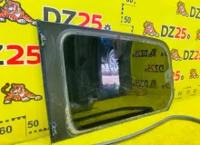 Стекло собачника TOYOTA LAND CRUISER/LAND CRUISER CYGNUS/LX470 1999/Цвет 057 6271060751A0 UZJ100W 2UZFE, заднее правое