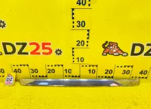 Накладка на дверь багажника TOYOTA LAND CRUISER/LAND CRUISER CYGNUS/LX470 1999/Цвет 057 7681260010 UZJ100W 2UZFE, задняя
