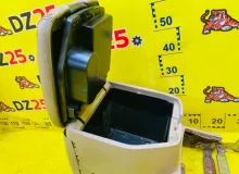 Бардачок между сиденьями TOYOTA LAND CRUISER/LAND CRUISER CYGNUS/LX470 1999/Цвет 057 5890160280A0 UZJ100W 2UZFE, передний
