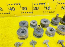 Подушка кузова TOYOTA LAND CRUISER/LAND CRUISER CYGNUS/LX470 1999/Цвет 057 5220160050 UZJ100W 2UZFE
