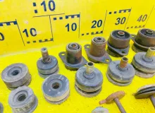 Подушка кузова TOYOTA LAND CRUISER/LAND CRUISER CYGNUS/LX470 1999/Цвет 057 5220160050 UZJ100W 2UZFE