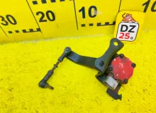 Датчик корректора фар TOYOTA LAND CRUISER/LAND CRUISER CYGNUS/LX470 1999/Цвет 057 8940660011 UZJ100W 2UZFE, передний левый