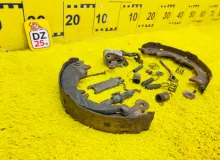 Механизм стояночного тормоза TOYOTA LAND CRUISER/LAND CRUISER CYGNUS/LX470 1999/Цвет 057 UZJ100W 2UZFE, задний правый