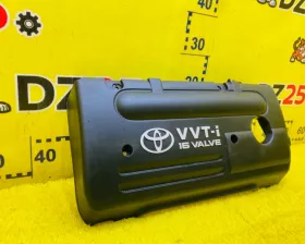 Пластиковая крышка на двс TOYOTA