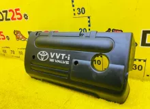 Пластиковая крышка на двс TOYOTA WISH 2008/1D2 1121222150 ZNE10 1ZZFE, передняя