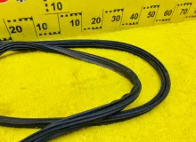 Уплотнительная резинка багажника TOYOTA WISH 2008/1D2 6788168010 ZNE10 1ZZFE, задняя